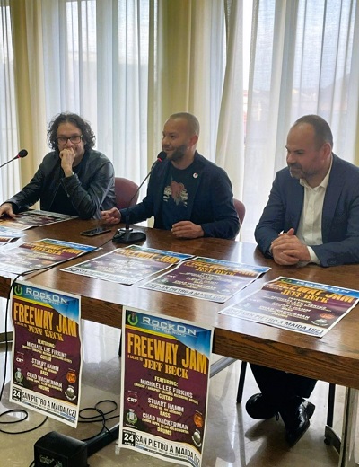 Presentata l’unica data in Calabria del tributo rock all’indimenticabile Jeff Beck il 24 aprile